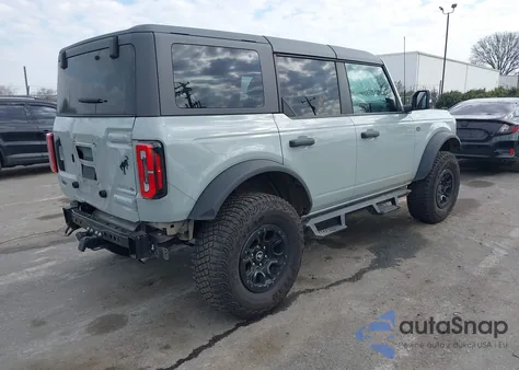 2023 Ford Bronco Wildtrak z USA, uszkodzony, nr VIN 1FMEE5DP6PLB87793